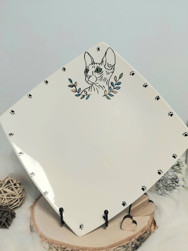 Wyjątkowy, ręcznie malowany talerz obiadowy Sfinks