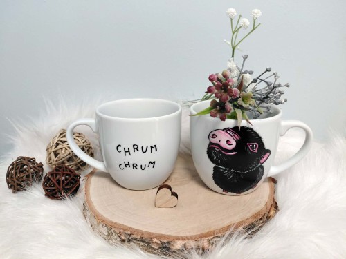 Wyjątkowy, ręcznie malowany kubek czarna Świnka