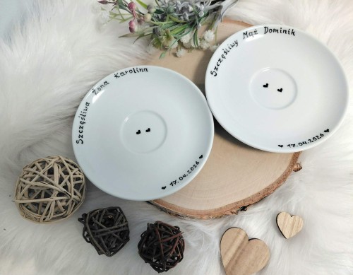 Wyjątkowe filiżanki ręcznie malowane na ślub żabki.