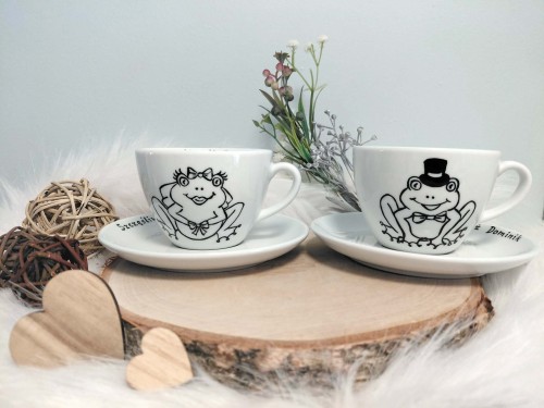 Wyjątkowe filiżanki ręcznie malowane na ślub żabki.