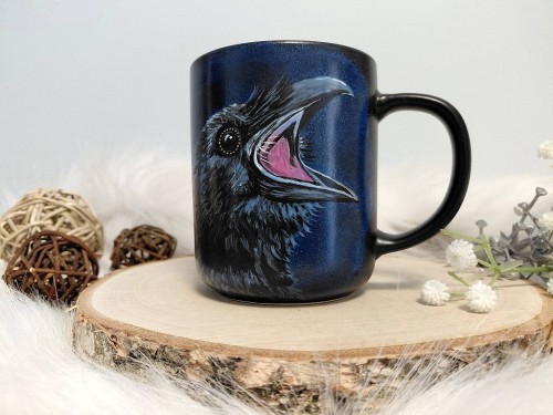 Wyjątkowy, ręcznie malowany kubek ptak Kruk.