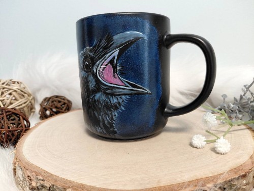 Wyjątkowy, ręcznie malowany kubek ptak Kruk.