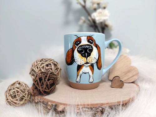 Wyjątkowy, ręcznie malowany kubek Beagle.