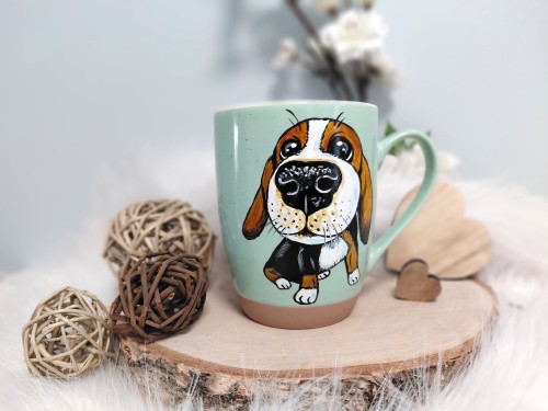 Wyjątkowy, ręcznie malowany kubek Beagle.