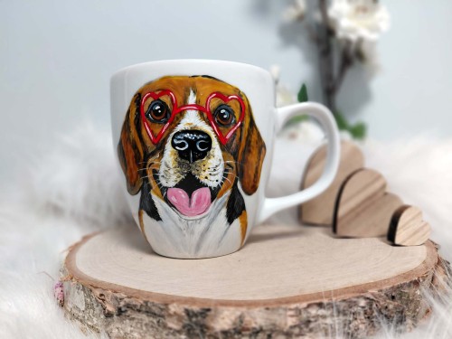 Wyjątkowy, ręcznie malowany kubek Beagle walentynki.